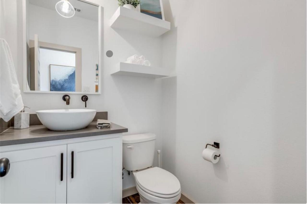 Stylish Townhome Near At&T Stadium, Globe Life, Six Flags & More Arlington Zewnętrze zdjęcie
