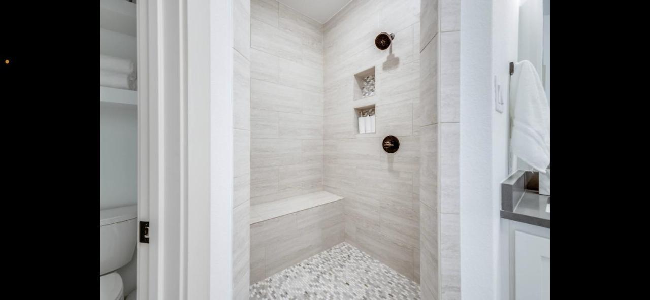 Stylish Townhome Near At&T Stadium, Globe Life, Six Flags & More Arlington Zewnętrze zdjęcie