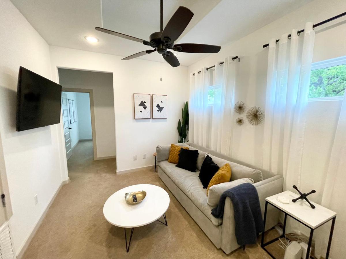 Stylish Townhome Near At&T Stadium, Globe Life, Six Flags & More Arlington Zewnętrze zdjęcie
